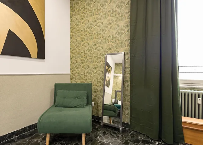 Aetius 12 Relais 4*